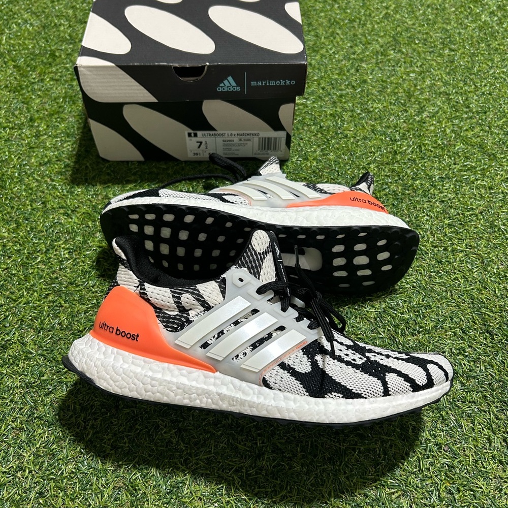 Adidas UltraBoost x Marimekko
